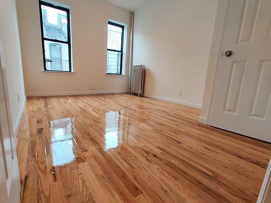 Foto del edificio - 2 bedroom in BRONX NY 10455