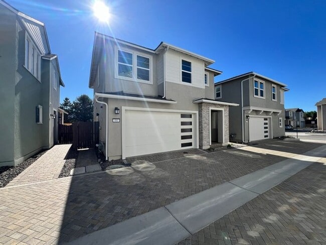 Building Photo - Brand New Three Bedroom Home in S. Reno