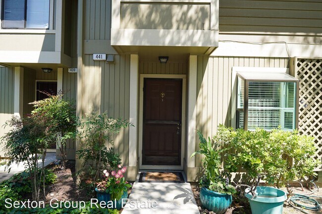 Building Photo - 2 br, 1.5 bath House - 441 Eastgate Ln 441...