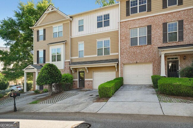 Building Photo - 1798 Oak Brook Ln NW