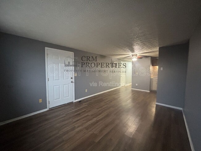 Foto del edificio - 1330 S Jay St