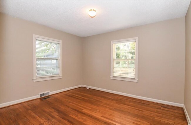 Building Photo - 401 Hammel Rd