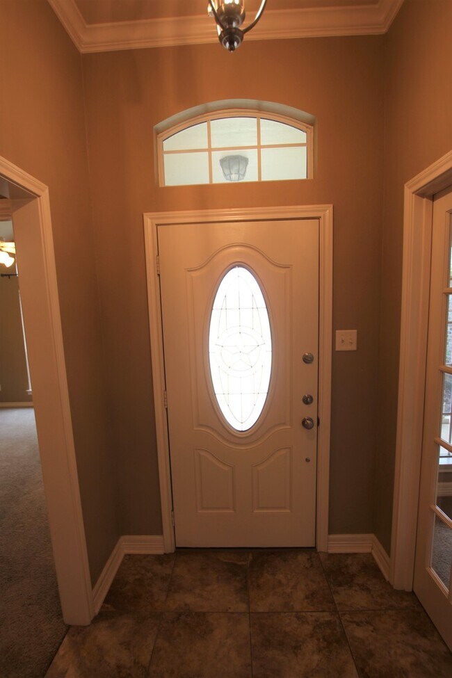 Foto del edificio - Coming Soon: Beautiful 3 Bedroom, 2 Bath n...