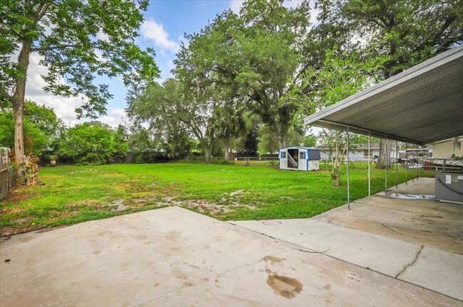 Building Photo - Charming Westside Retreat: 3 Bedroom Home