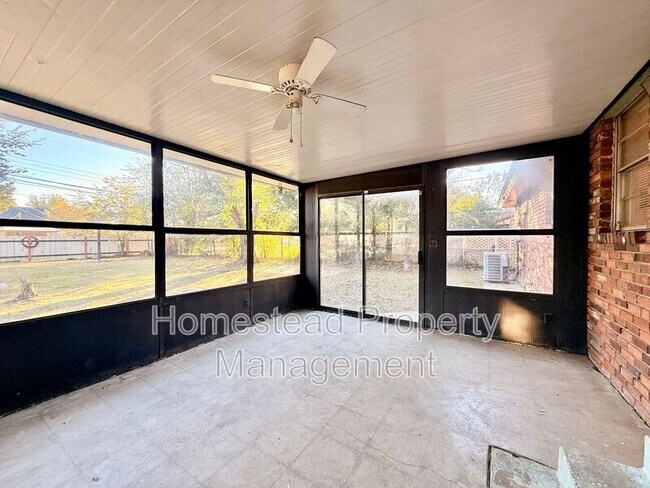 Foto del edificio - 1132 SW 61st St