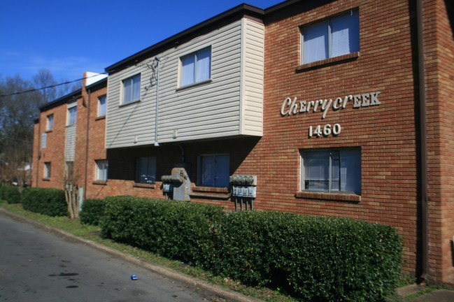 Building Photo - The Courtyard at Monroe