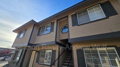 Building Photo - 239 Cheney St