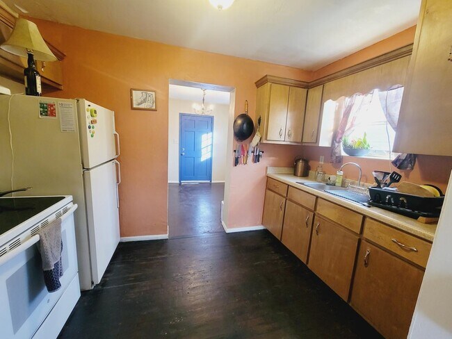 Foto del edificio - 1121 Bennett St