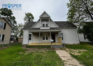 Building Photo - 908 S Farwell St