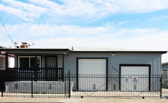 Building Photo - 1636 Fred Jackson Way
