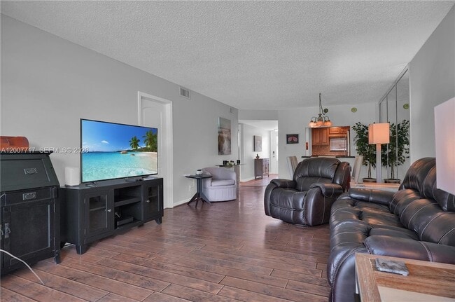 Photo - 8941 S Hollybrook Blvd Apartment