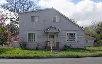 Building Photo - 414-416 Mill St