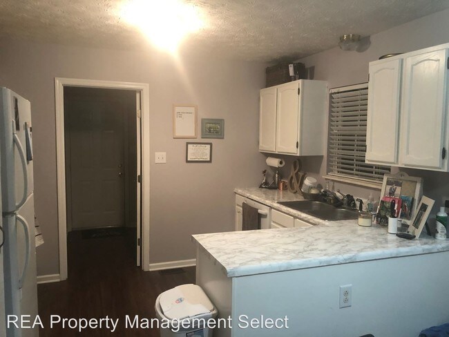 Foto del edificio - 3 br, 2.5 bath House - 5808 Tennyson Drive