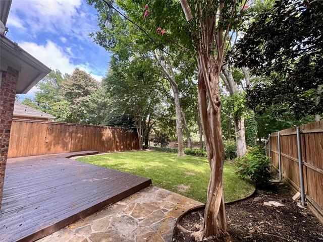 Foto del edificio - 4820 Rockcreek Ln