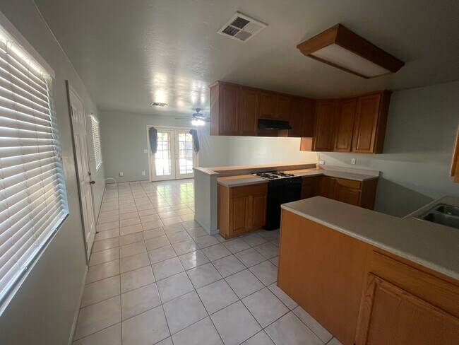 Foto del edificio - 939 Baldwin Rd