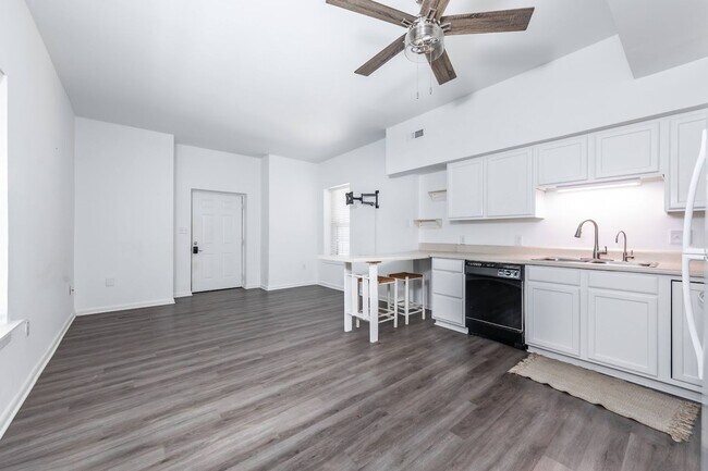 Foto del edificio - 310 Patriot Unit M, Williamsburg, VA  23185