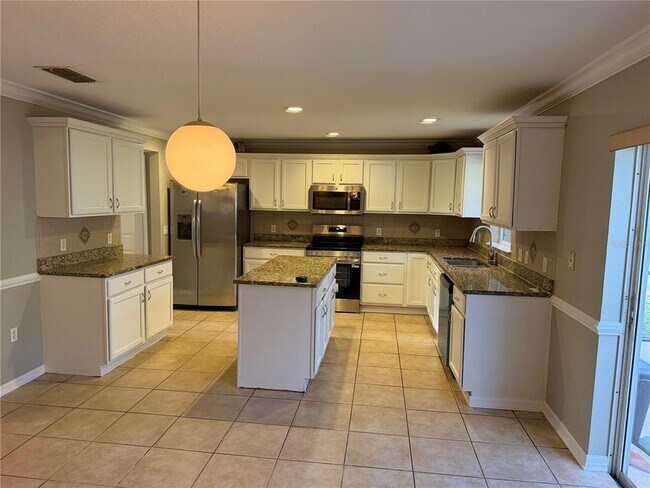 Foto del edificio - 3440 Glossy Leaf Ln