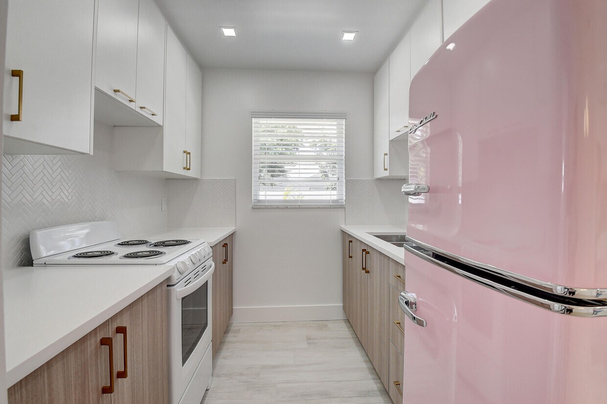 Foto principal - 502 N H St