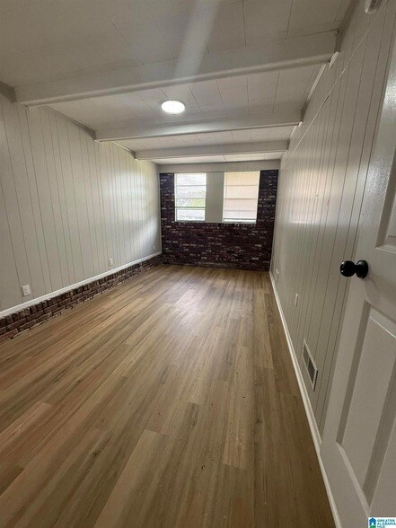 Building Photo - 809 Fairfax Dr