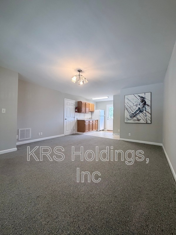 Foto del edificio - 1229 Wood Rd
