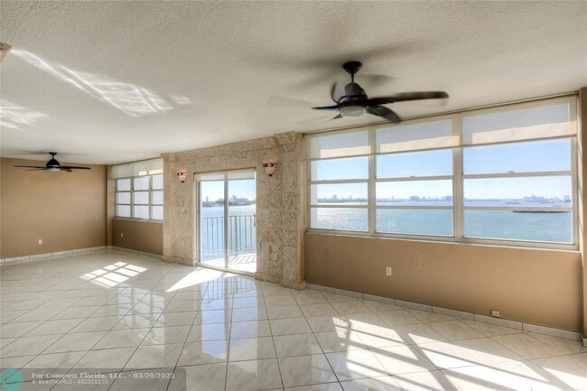 Building Photo - 11930 N Bayshore Dr