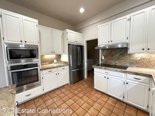 Building Photo - 3 br, 2.5 bath House - 7161 Brisbane Court