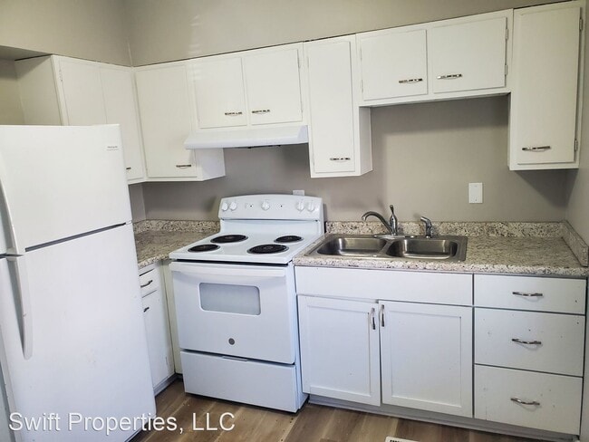 Building Photo - 3 br, 1 bath House - 1404 East 25th Street