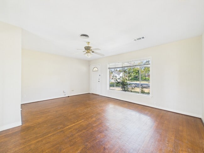 Foto del edificio - 3035 Guese Rd