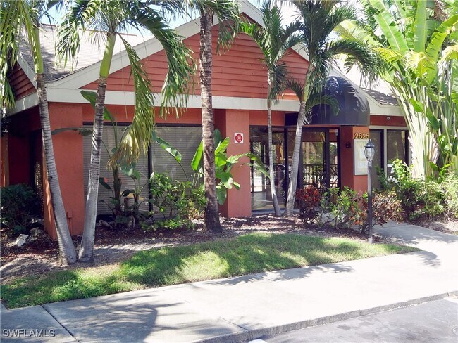 Foto del edificio - 2935 Winkler Ave