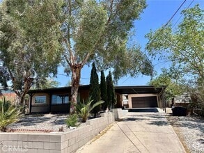 Building Photo - 16446 Lorene Dr