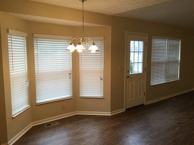 Building Photo - 8999 Barley Loft Drive
