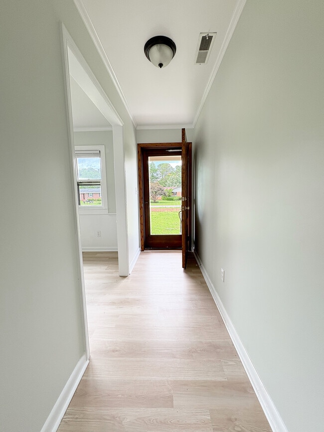 Foto del edificio - 109 Foxwood Ln