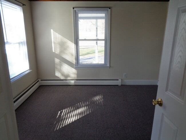 Master Bedroom - 13000 9w