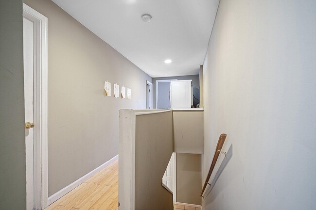 Foto del edificio - 1610 N Willington