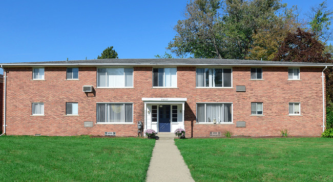 Foto del edificio - Lakeshore Apartments