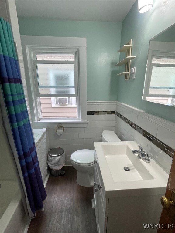 Building Photo - 174 Lincoln Blvd