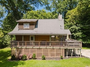Building Photo - 153 Lighthouse Ln