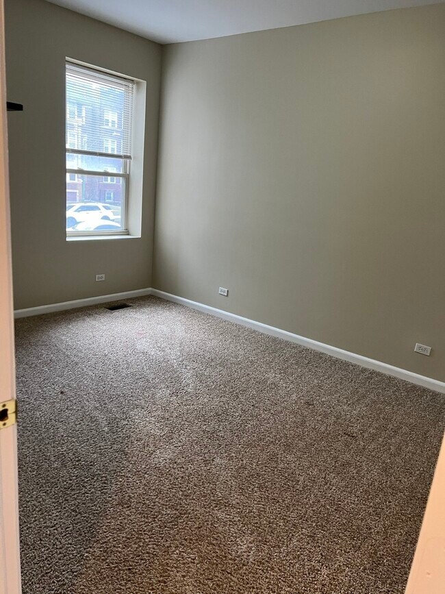 Foto del edificio - 6716 S Chappel Ave