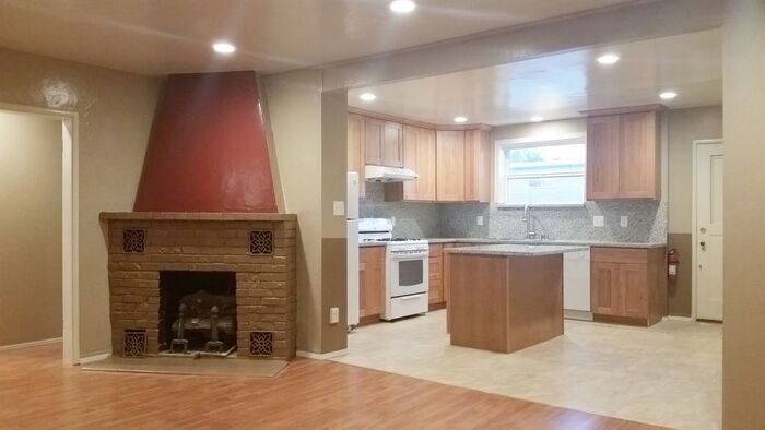 Foto principal - 7960 Princevalle St