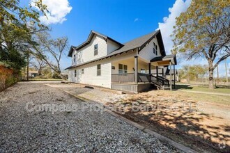 Building Photo - 1620 N 15th St