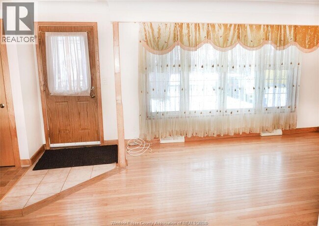 Building Photo - 2627 Westminster Blvd