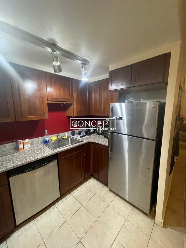 Primary Photo - 28 Symphony Rd