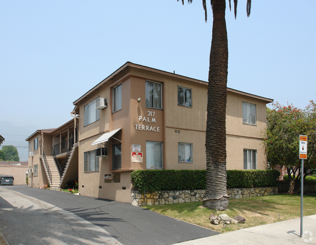 Primary Photo - Palm Terrace Apartments