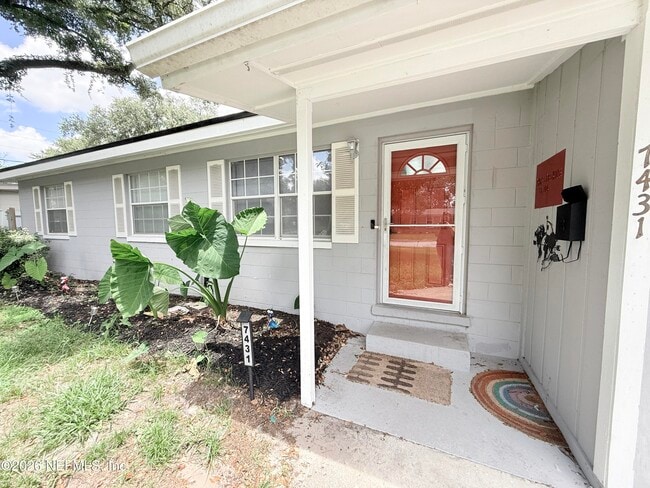 Building Photo - 7431 Arble Dr