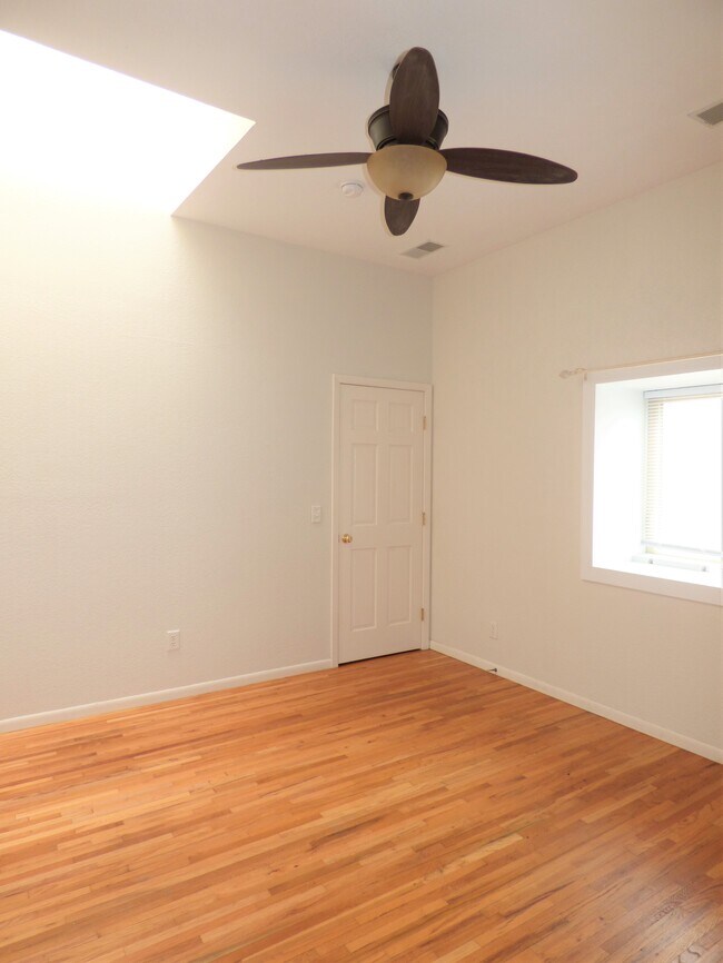Bedroom - 325 Broadway Ave S