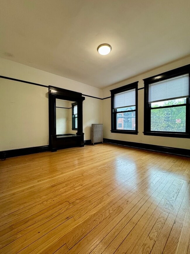 Photo - 3803 N Lincoln Ave Apartment