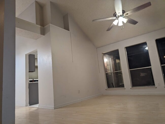 Building Photo - 7322 Park West Dr