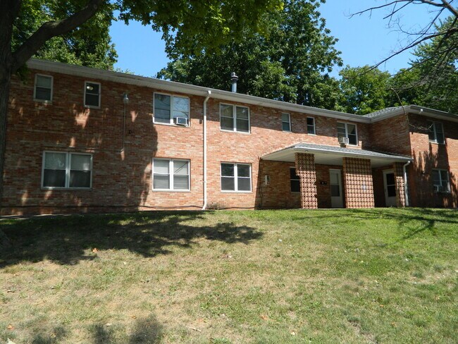 Building Photo - 625 Irving St