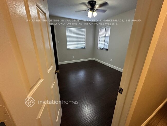 Foto del edificio - 3908 Woodglade Cove