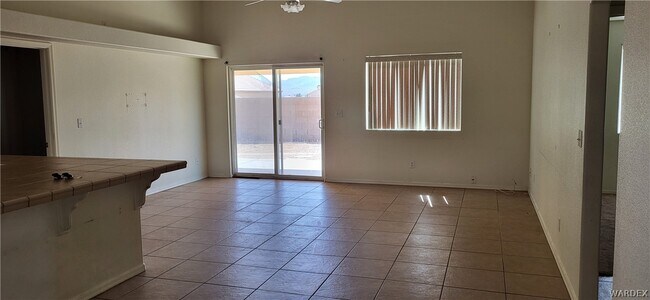 Foto del edificio - 4775 Tracy Ln